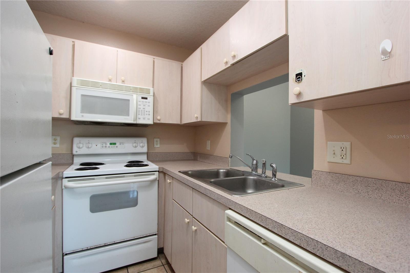Image 9 of 19 For 1131 Pine Ridge Circle 1