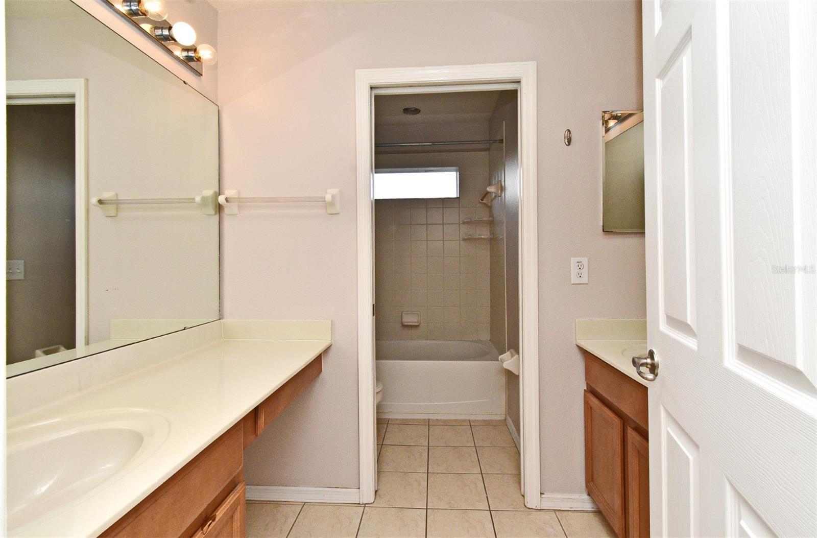 Image 32 of 40 For 9223 Leeland Archer Boulevard