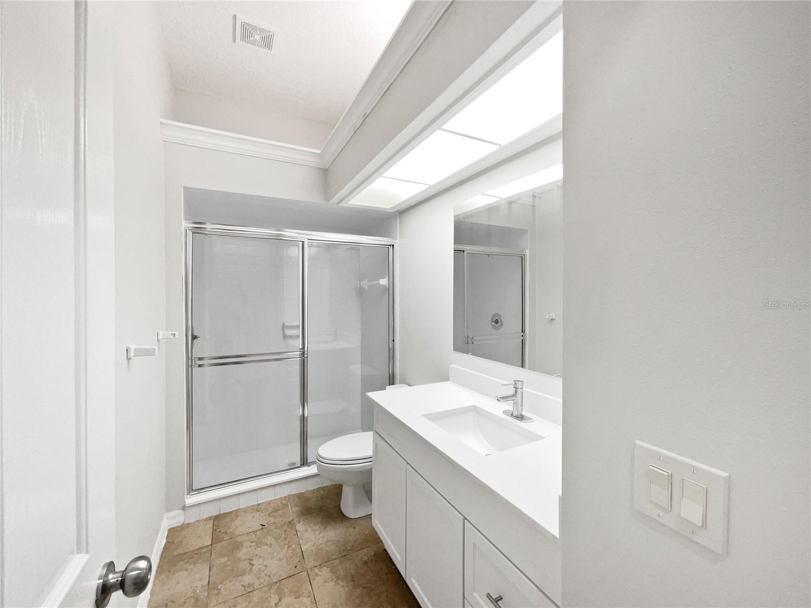 Image 17 of 22 For 109 Greentree Lane
