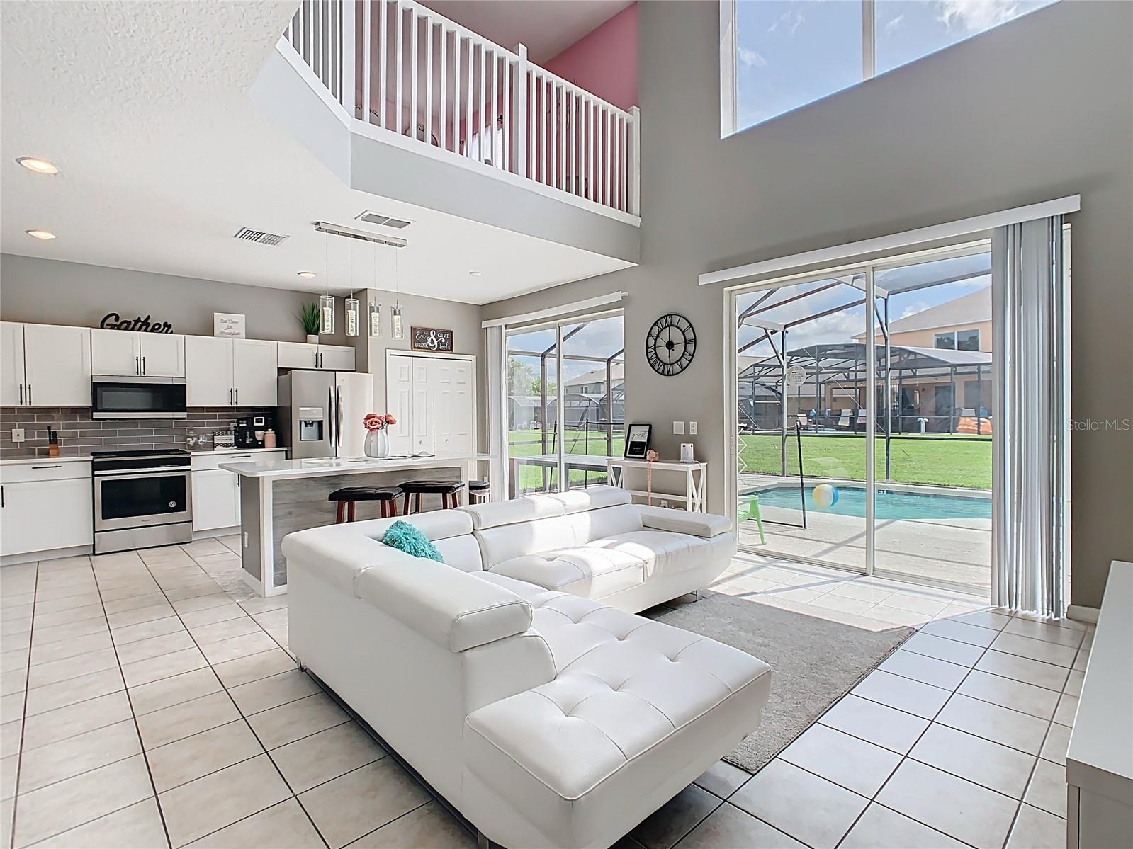 Image 6 of 79 For 2705 Grand Harbour Court