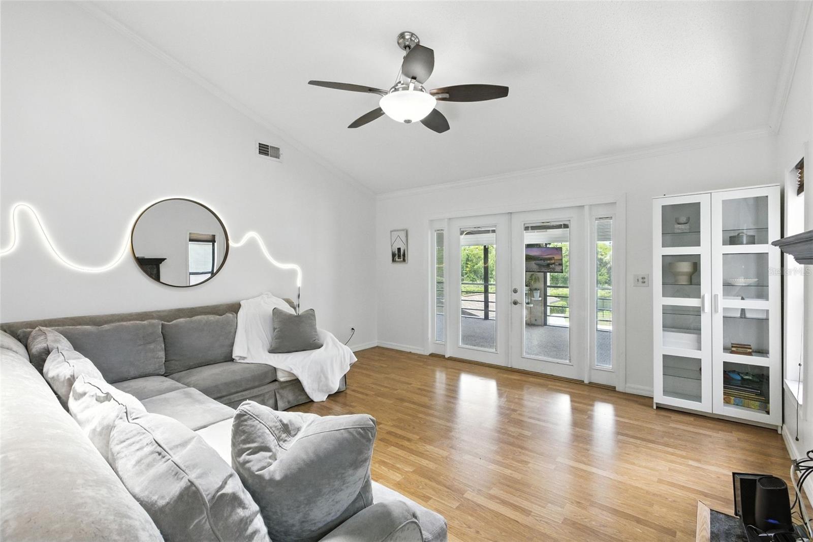 Image 15 of 41 For 563 Belltower Avenue 240