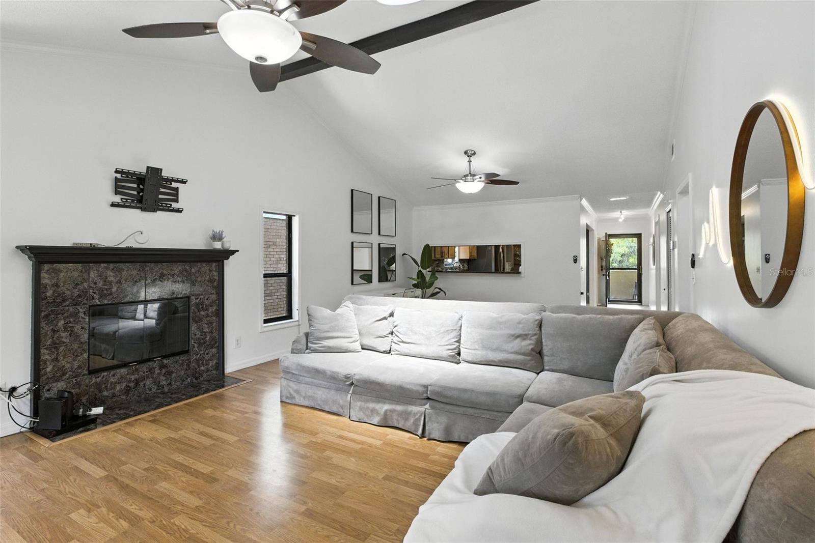 Image 17 of 41 For 563 Belltower Avenue 240