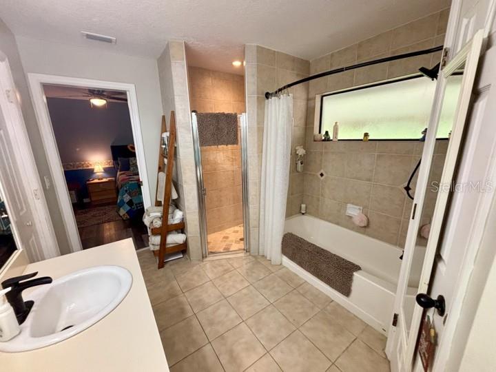 Image 19 of 29 For 660 Neile Court