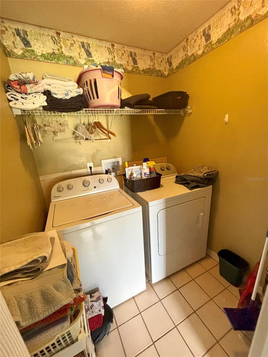 Image 21 of 29 For 660 Neile Court