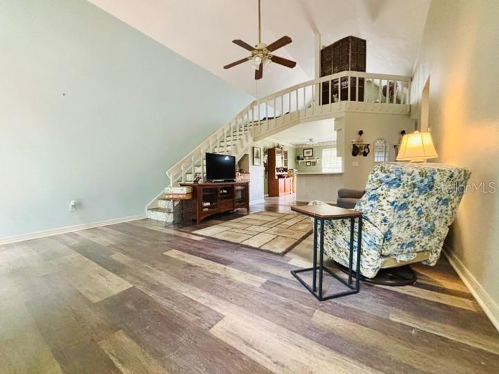 Image 7 of 29 For 660 Neile Court