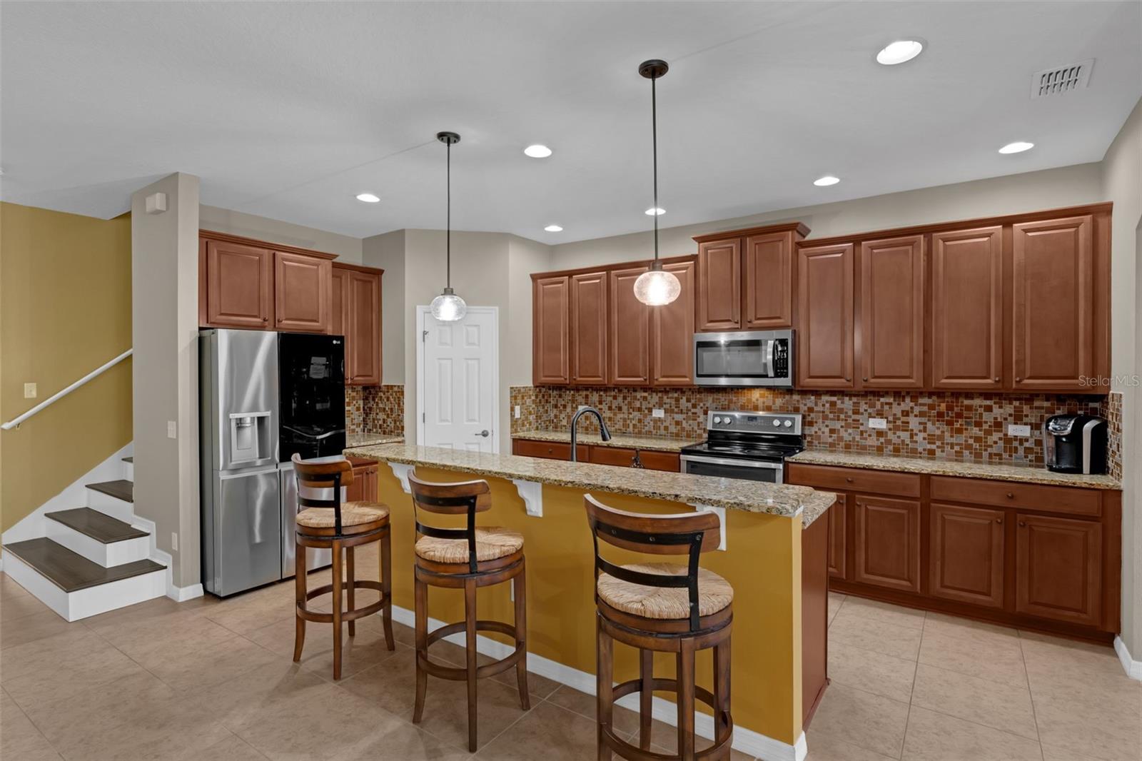 Image 11 of 40 For 480 Buckhorn Drive