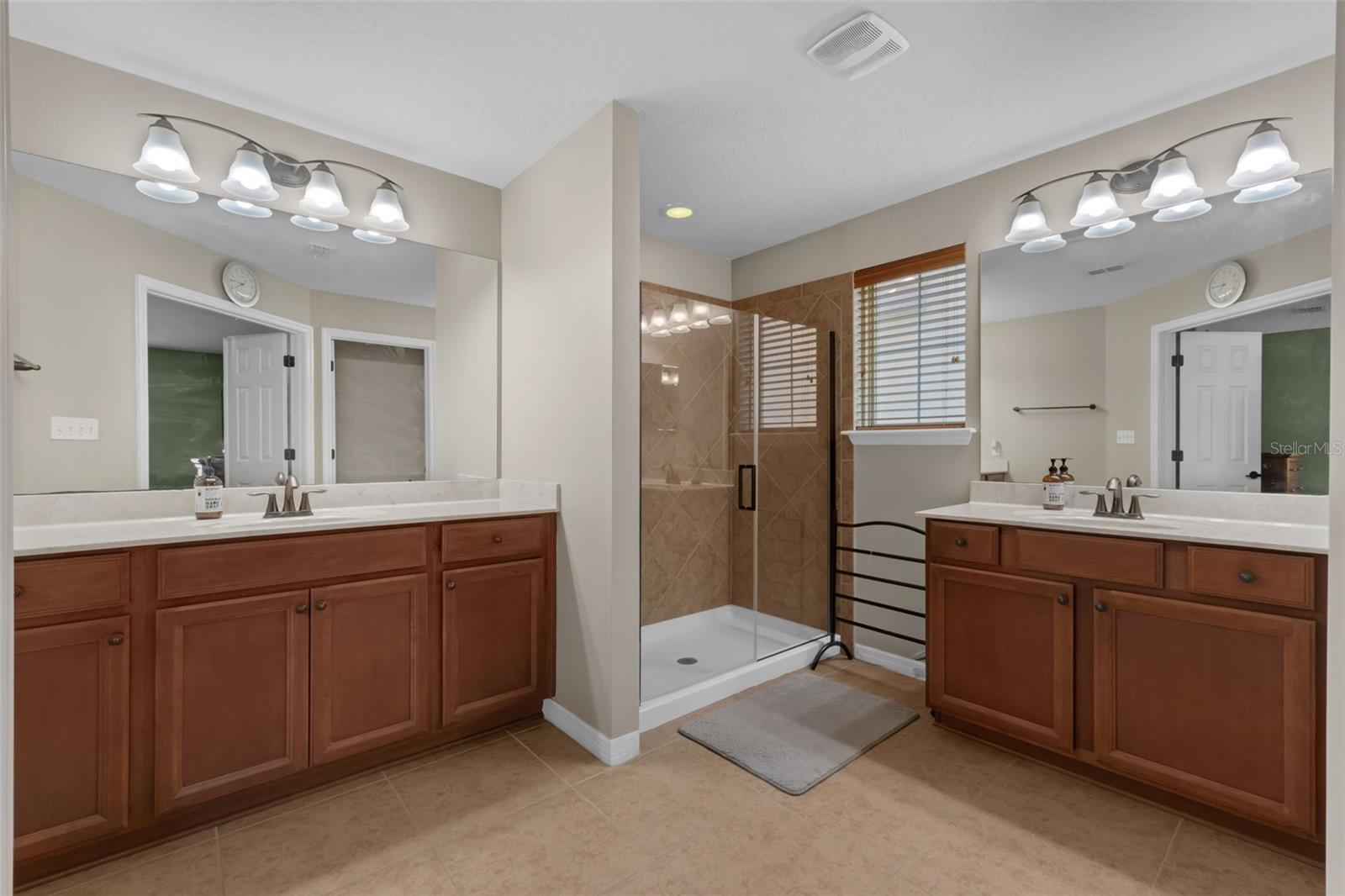Image 15 of 40 For 480 Buckhorn Drive