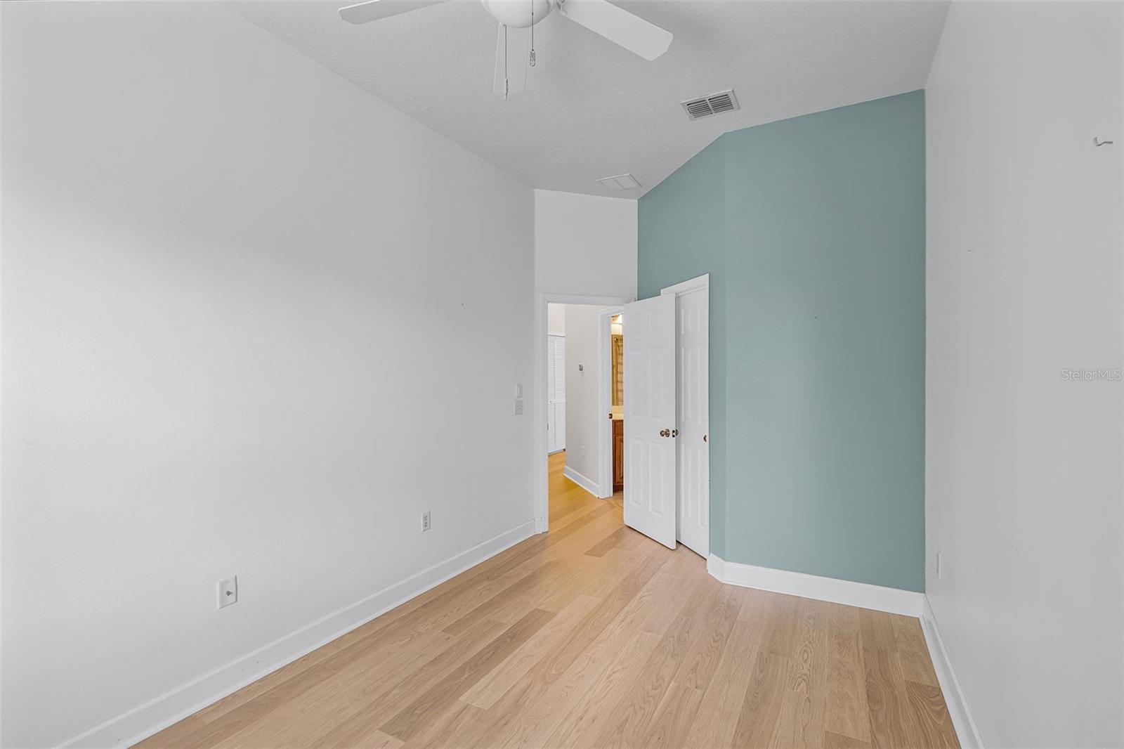 Image 13 of 25 For 336 Kaley Street