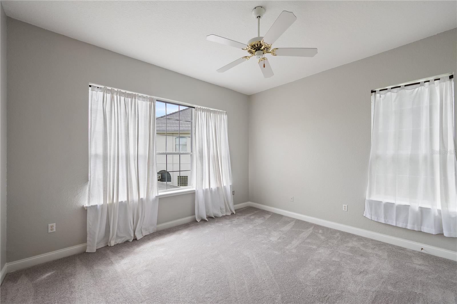 Image 27 of 59 For 10760 Emerald Chase Drive