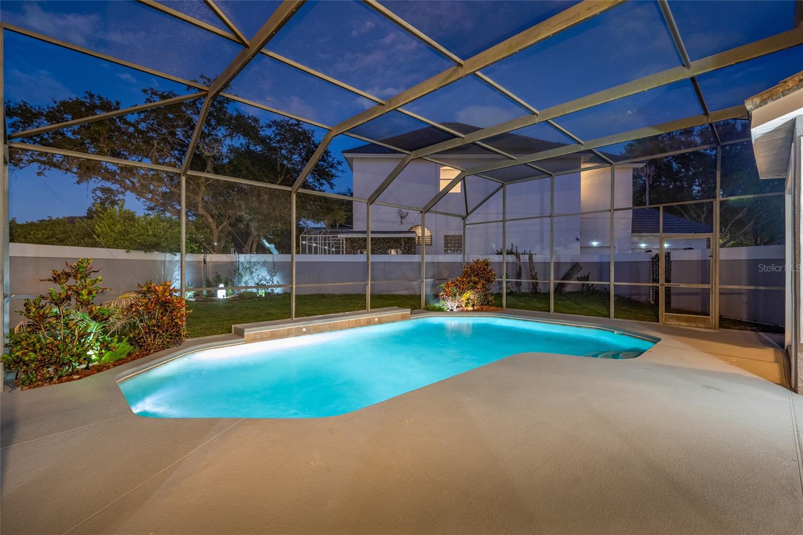 Image 33 of 59 For 10760 Emerald Chase Drive