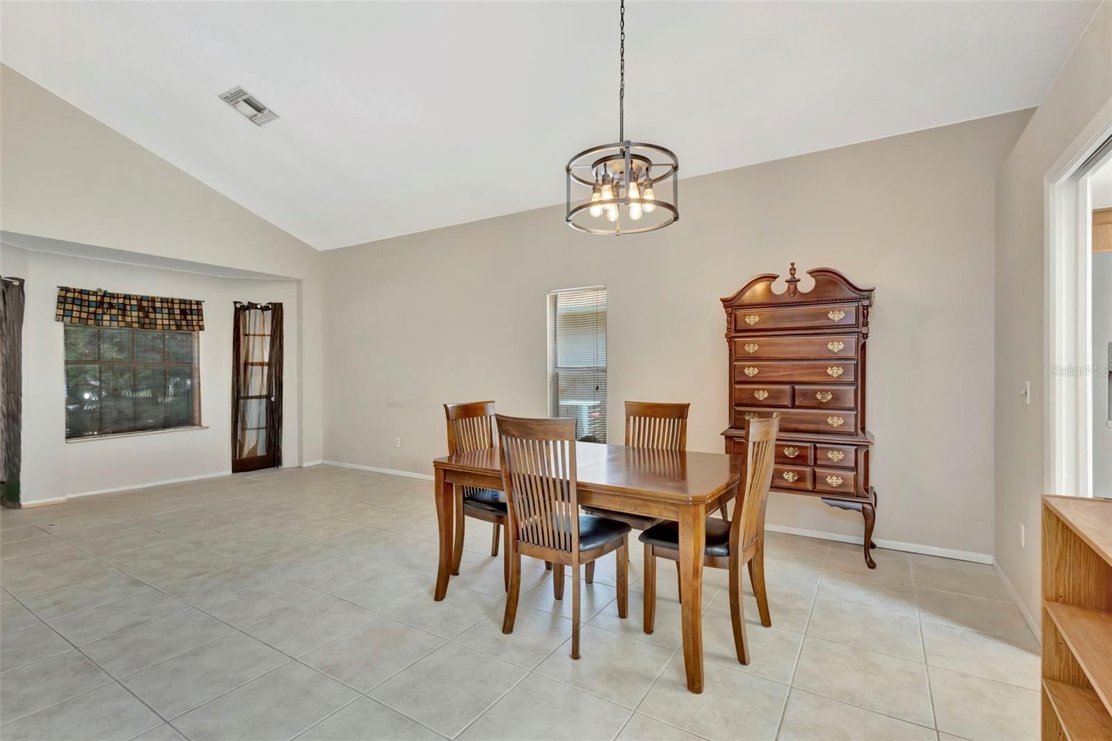 Image 9 of 65 For 1039 Eagles Forrest Drive