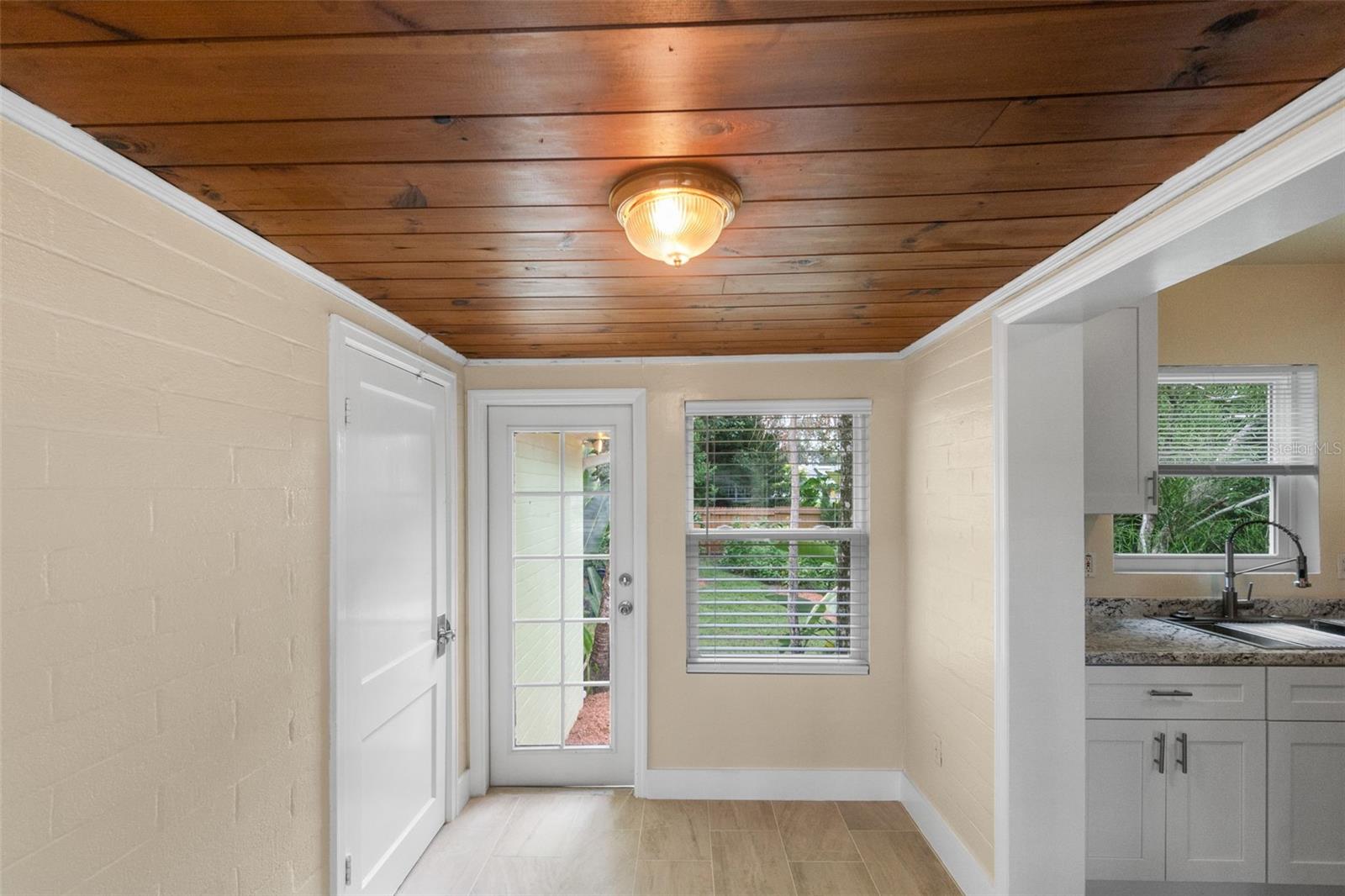 Image 18 of 45 For 663 Hempstead Avenue