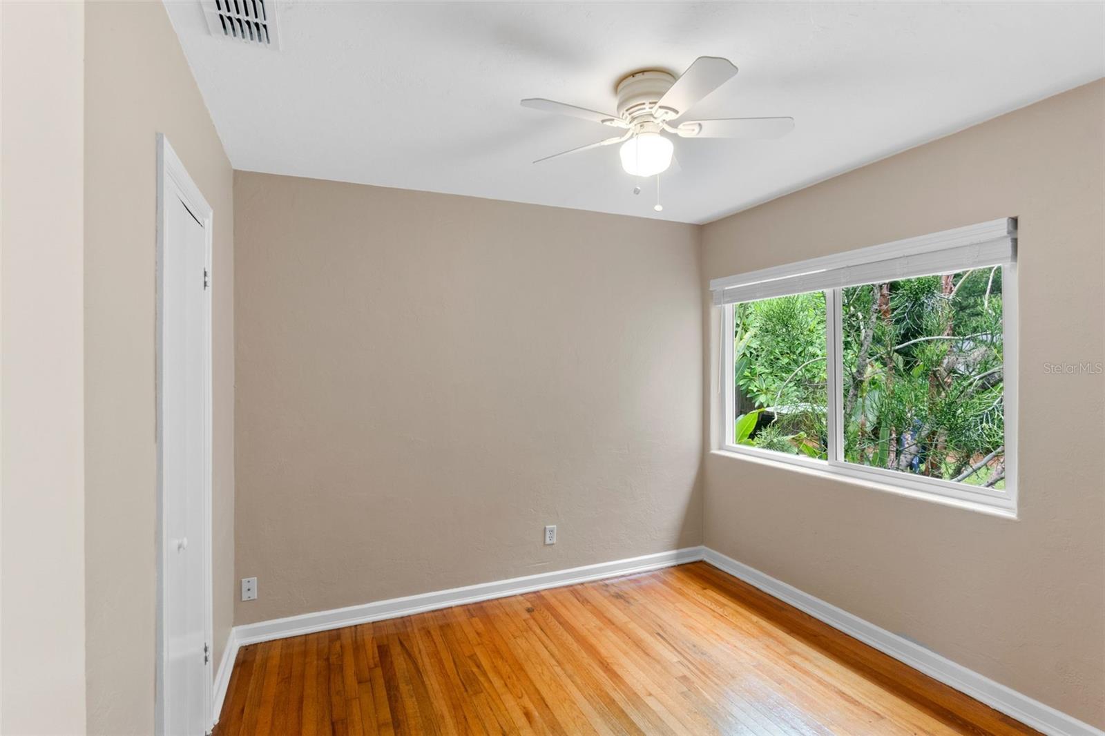 Image 25 of 45 For 663 Hempstead Avenue