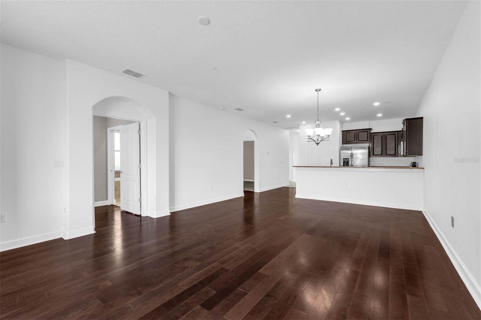 Image 10 of 47 For 8970 Azalea Sands Lane 2302