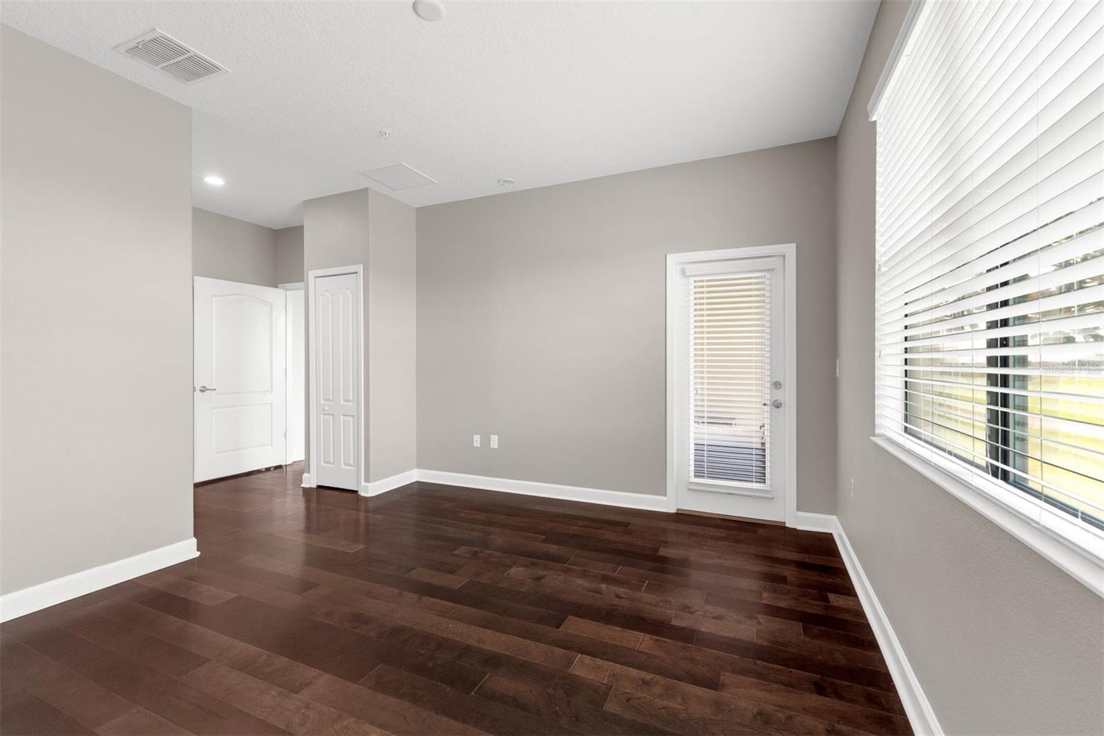 Image 16 of 47 For 8970 Azalea Sands Lane 2302