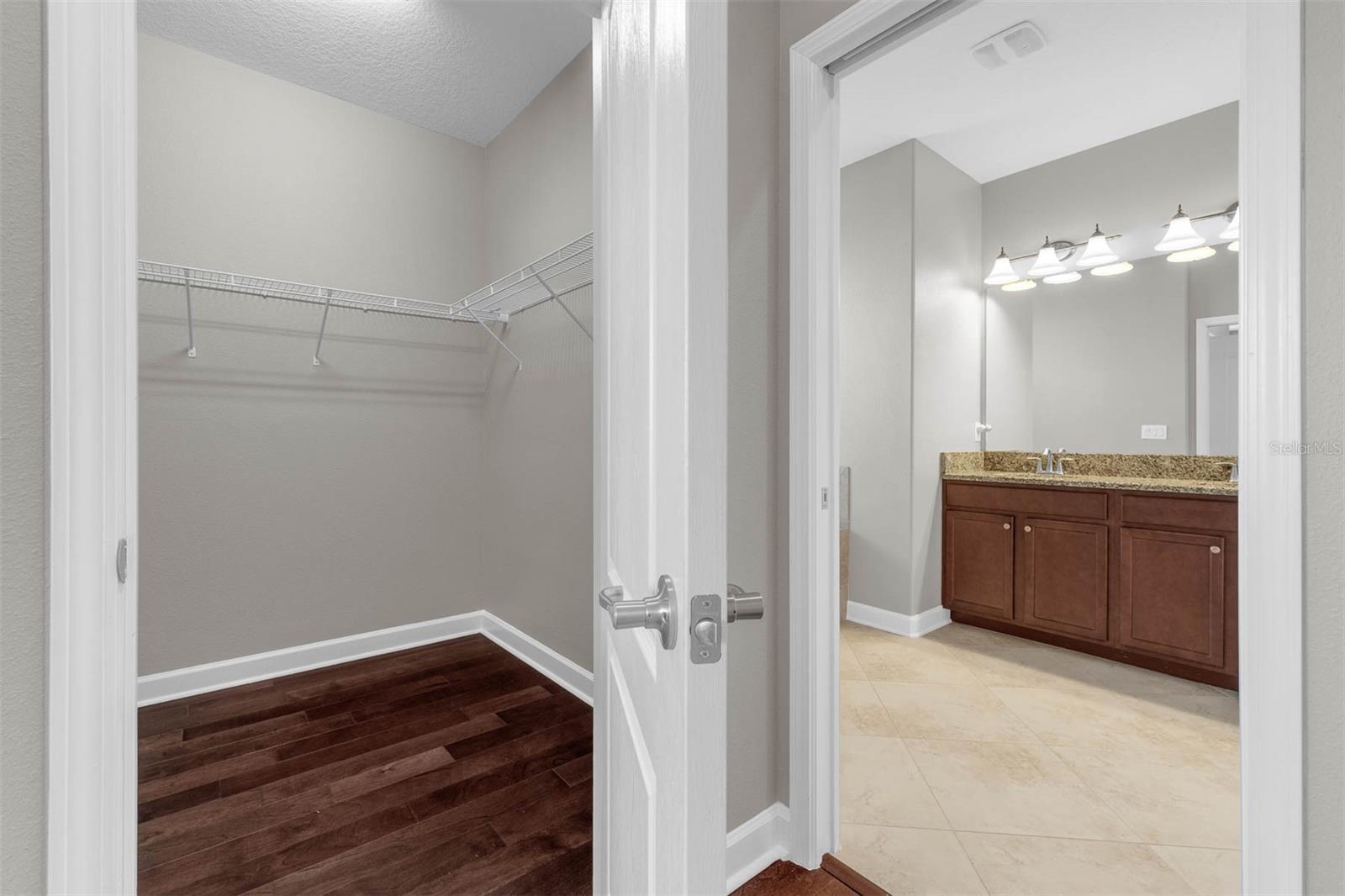 Image 18 of 47 For 8970 Azalea Sands Lane 2302