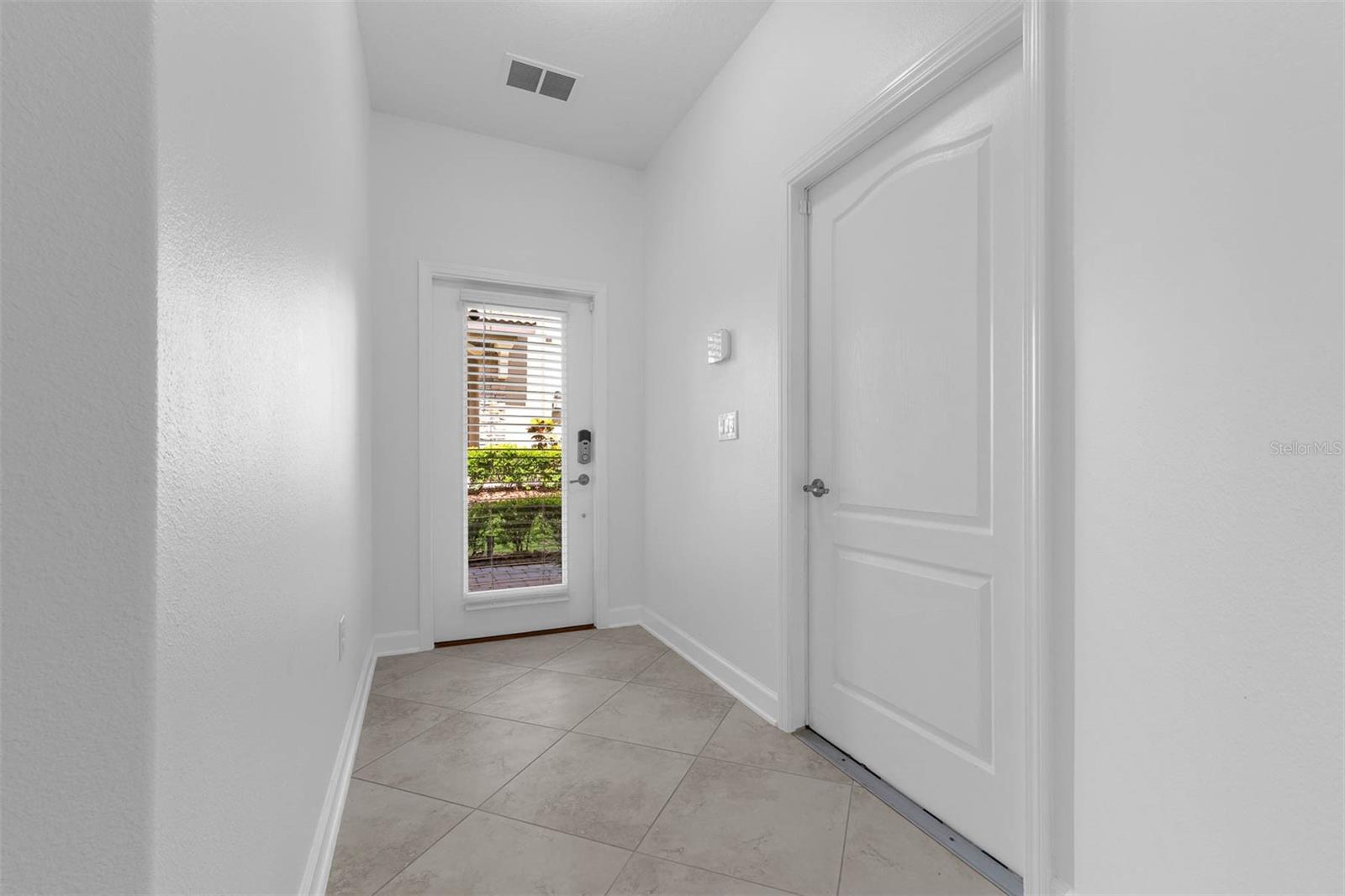 Image 5 of 47 For 8970 Azalea Sands Lane 2302