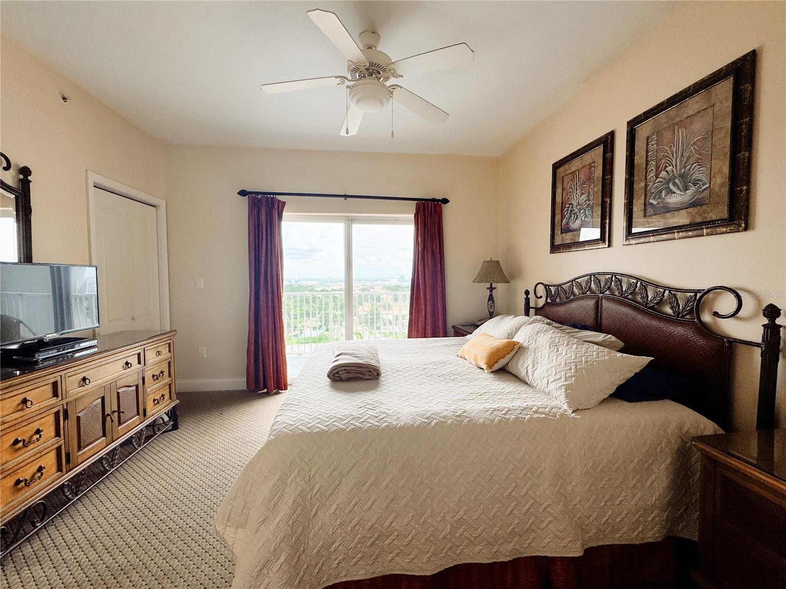 Image 6 of 57 For 13427 Blue Heron Drive 2-1401
