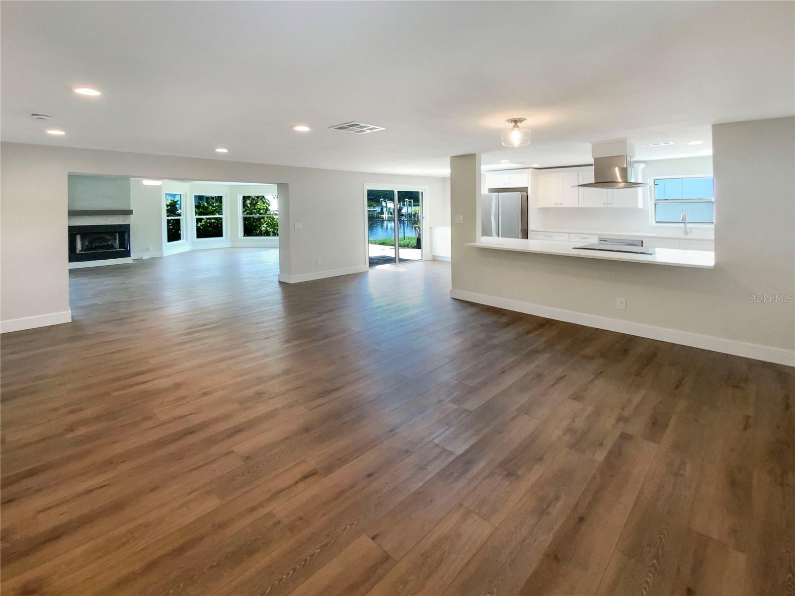 Listing photo id 10 for 5511 Drinkard Drive