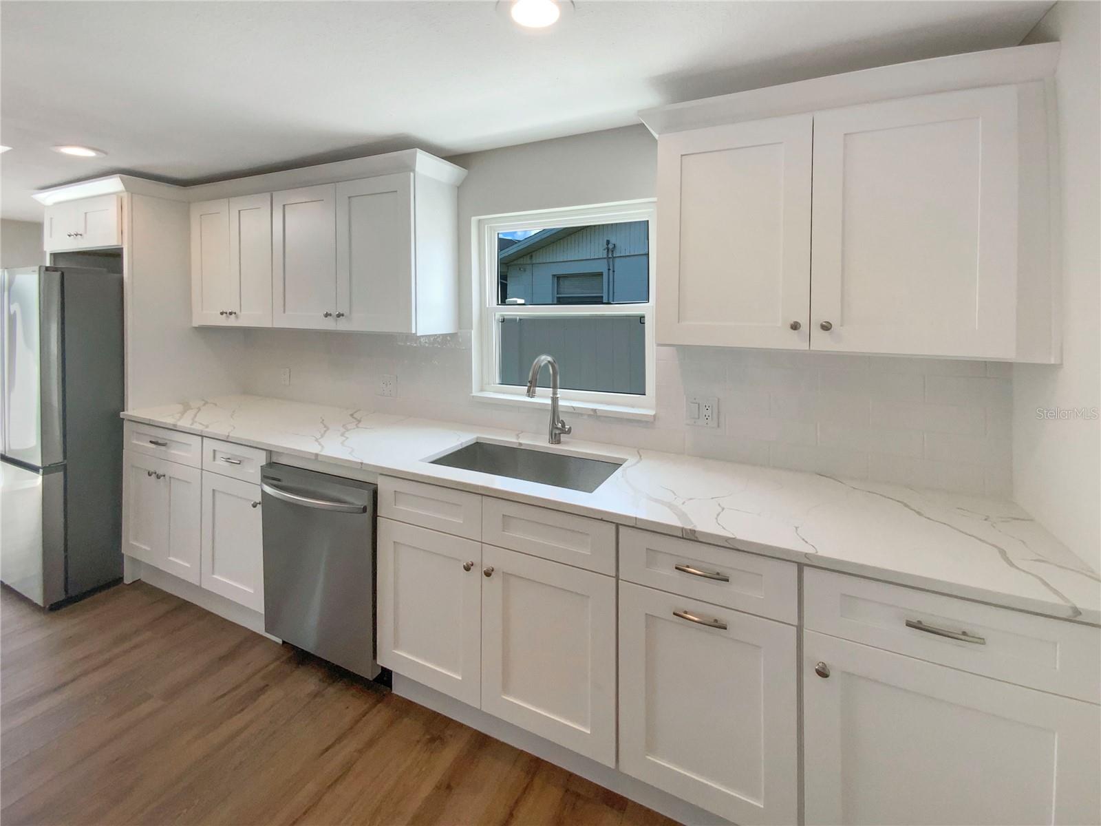 Listing photo id 13 for 5511 Drinkard Drive