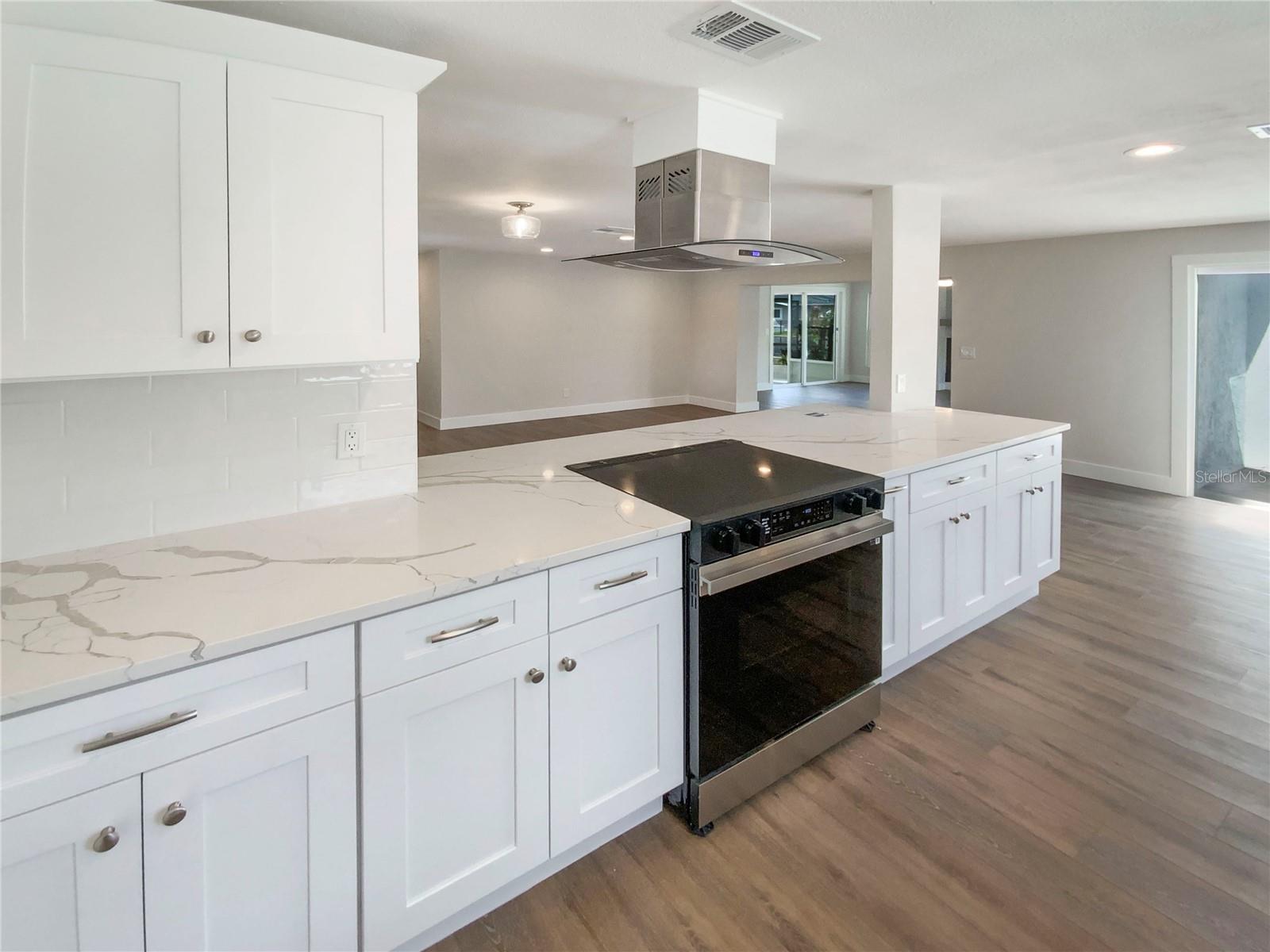 Listing photo id 14 for 5511 Drinkard Drive
