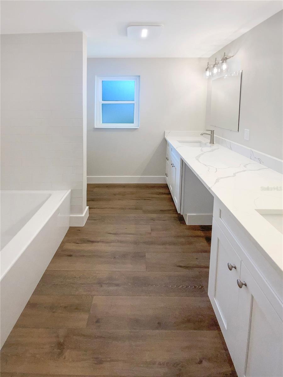 Listing photo id 24 for 5511 Drinkard Drive