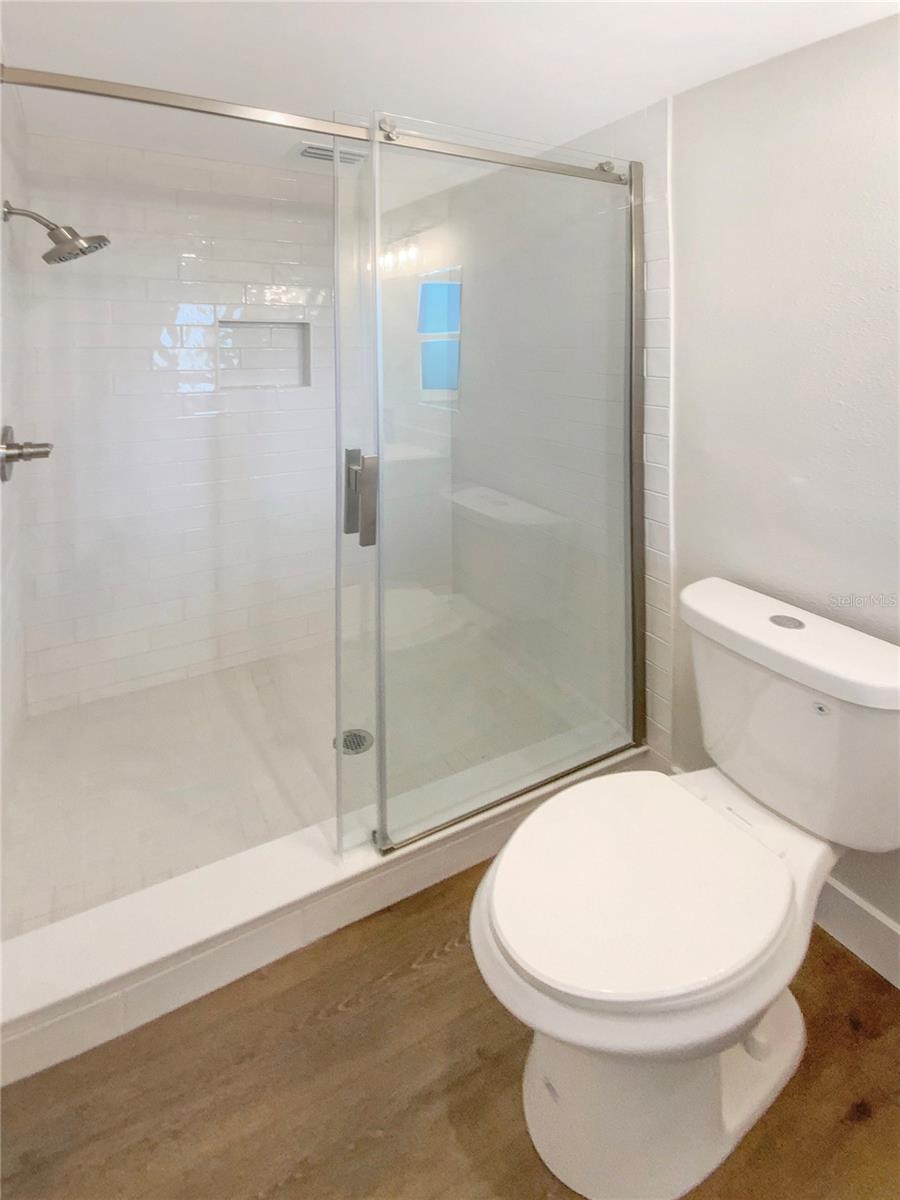 Listing photo id 5 for 5511 Drinkard Drive