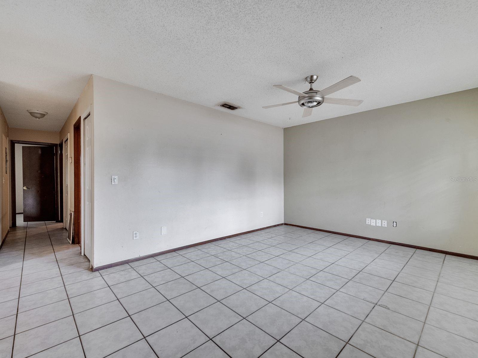 Image 4 of 18 For 3220 Netherwood Drive