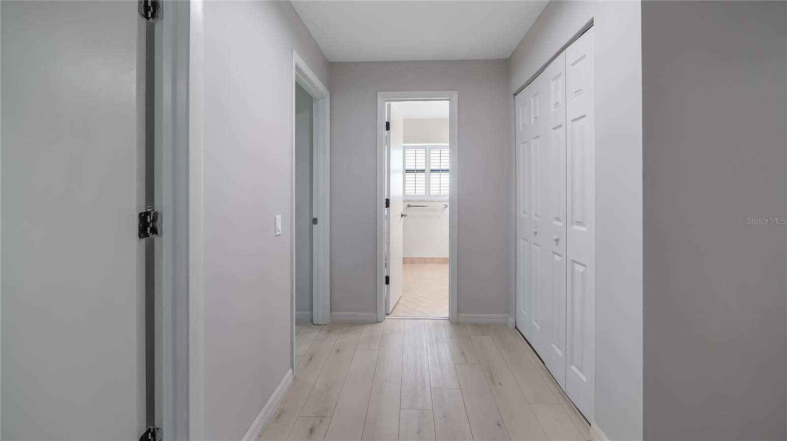 Image 31 of 50 For 7237 Woodville Crescent