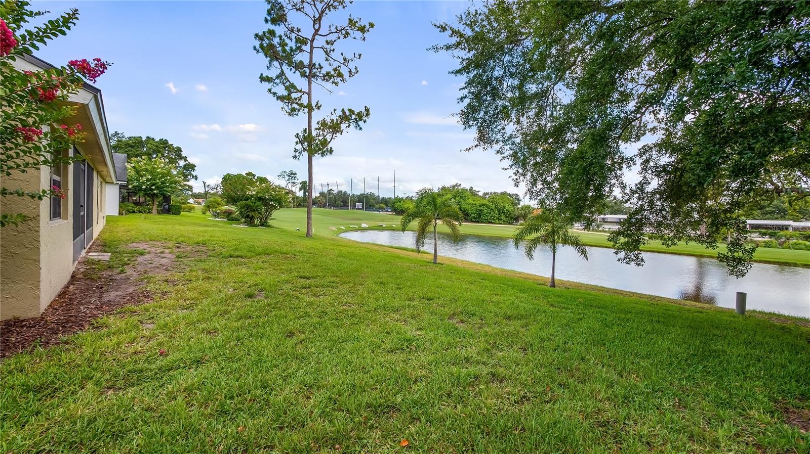 Image 38 of 50 For 7237 Woodville Crescent