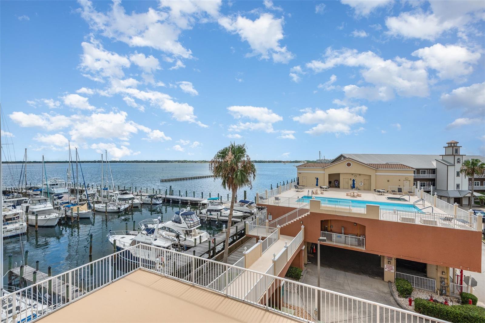 Image 21 of 23 For 93 Delannoy Avenue 405