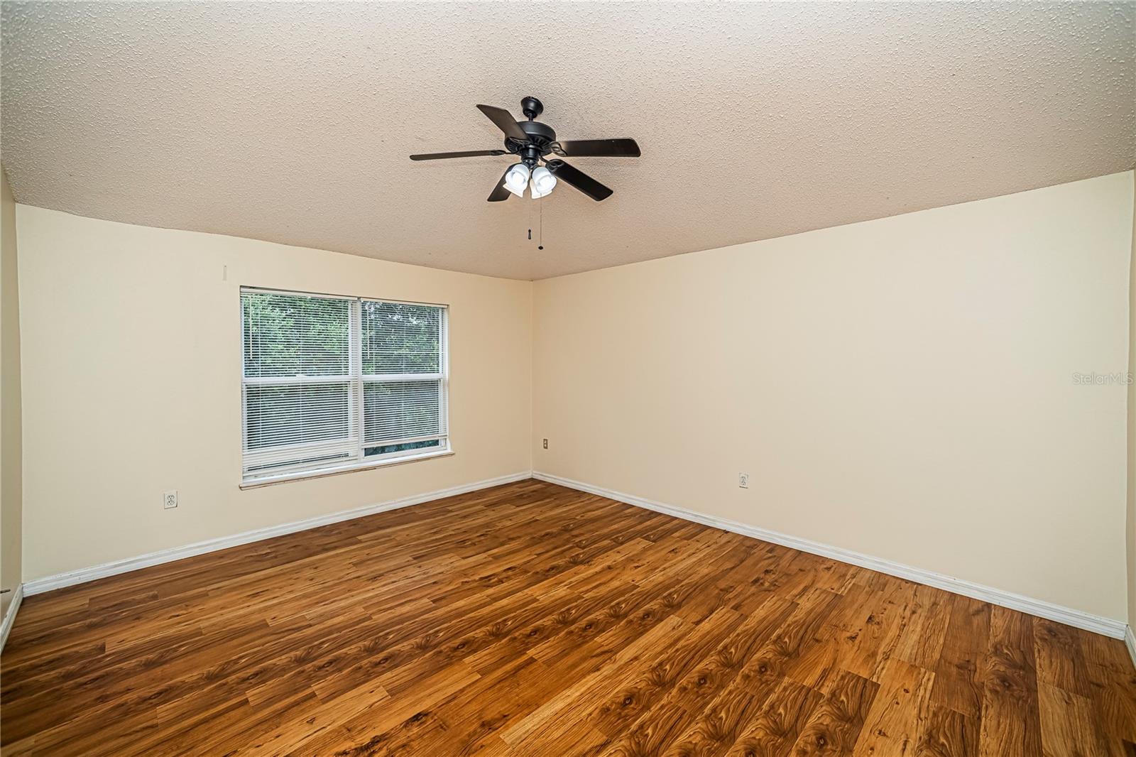 Image 12 of 25 For 3838 Stonefield Drive