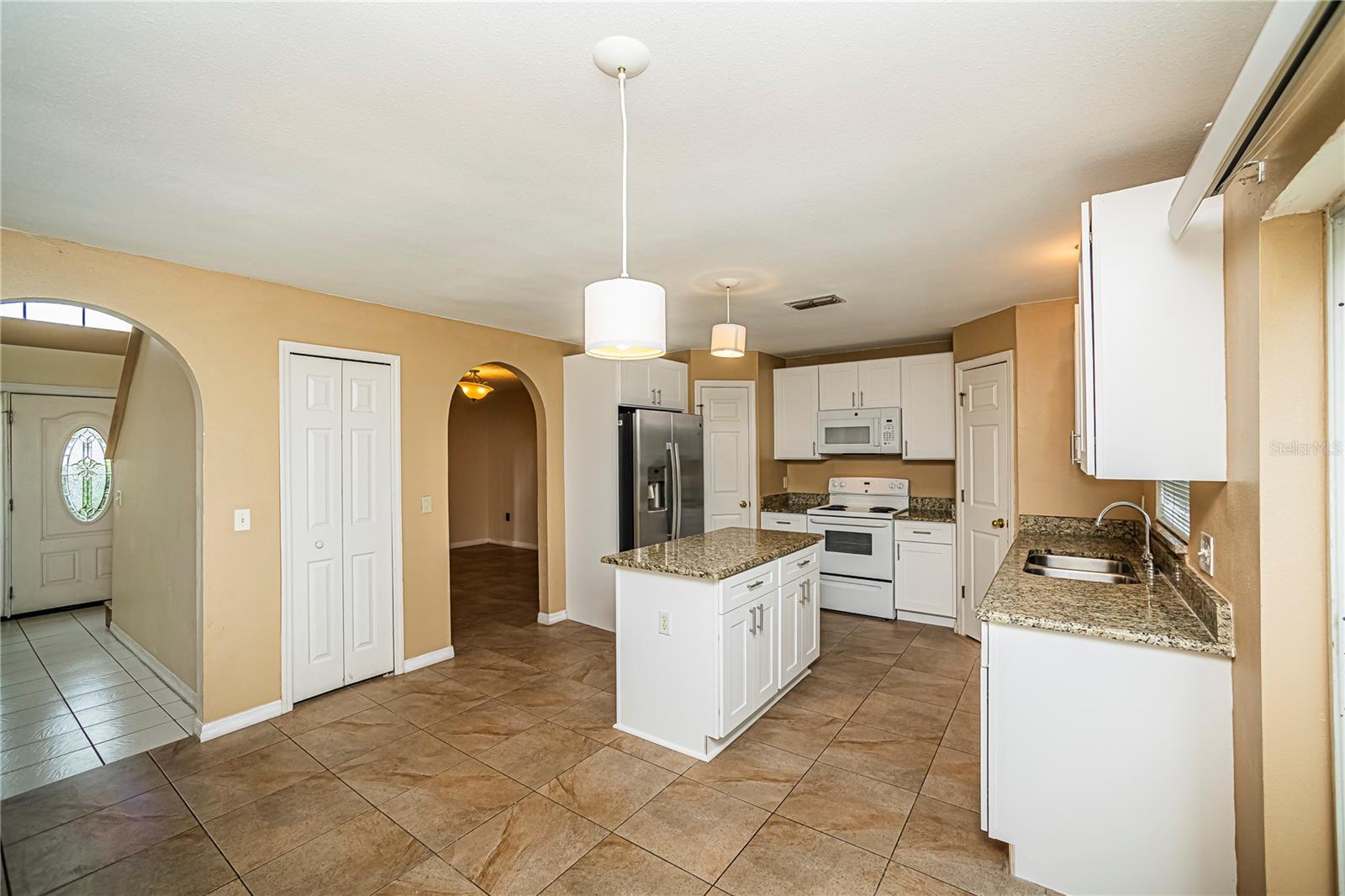 Image 5 of 25 For 3838 Stonefield Drive