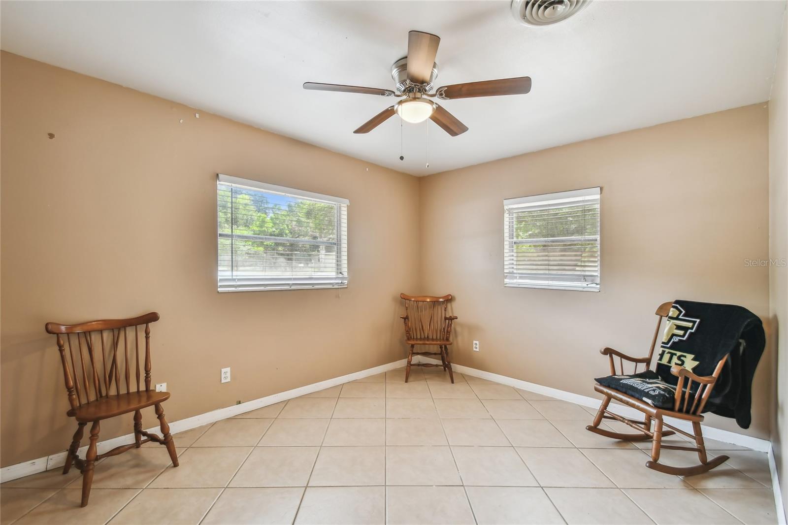 Image 10 of 18 For 206 Gerry Drive