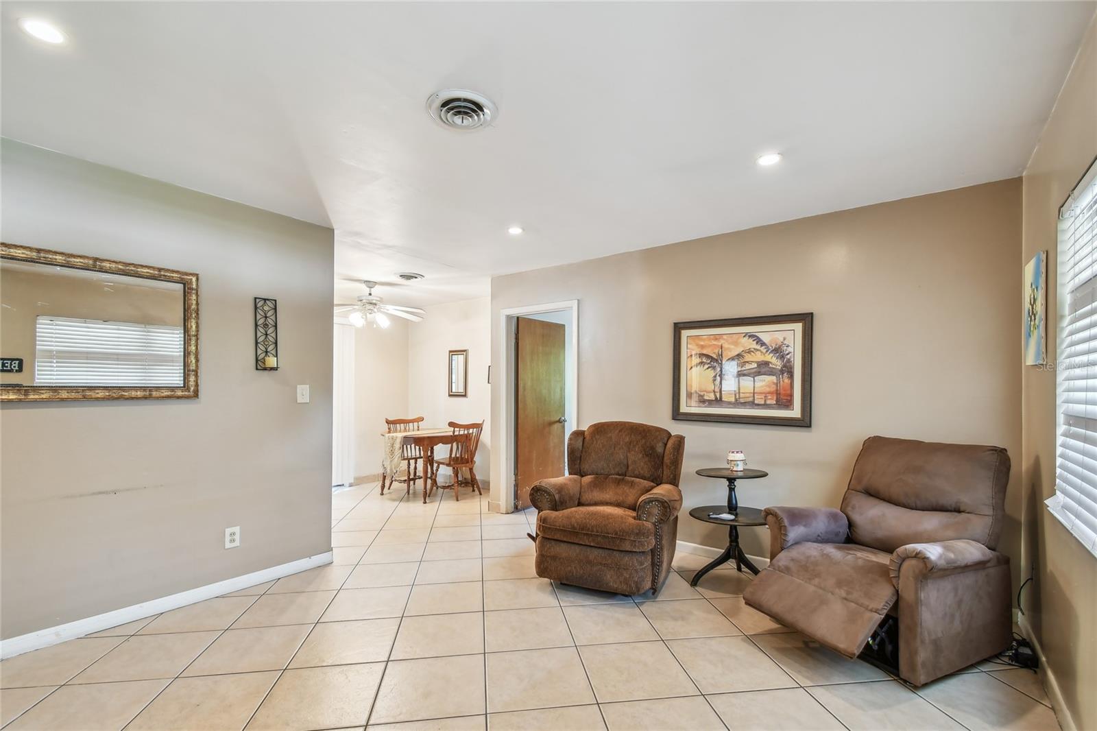 Image 4 of 18 For 206 Gerry Drive