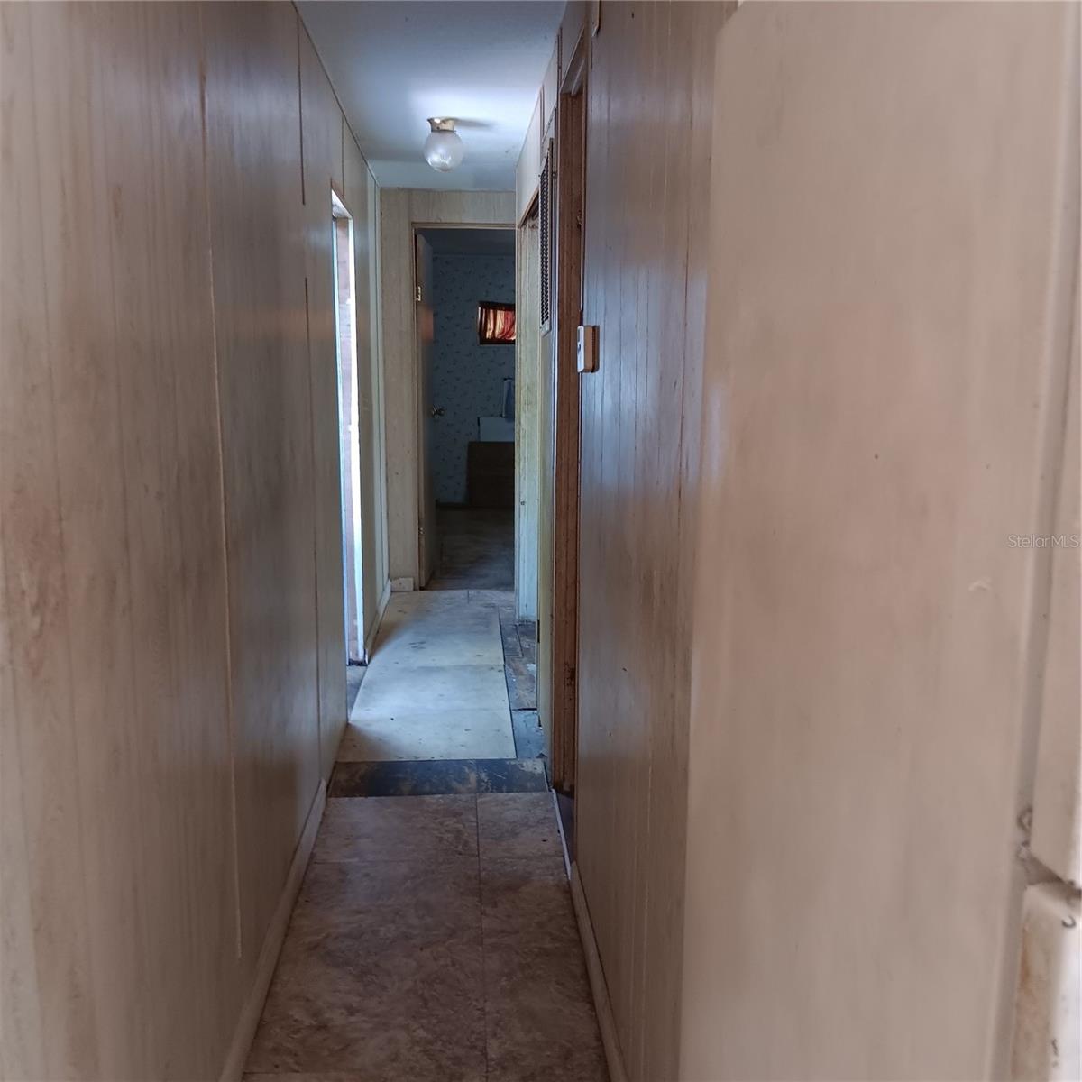 Listing photo id 12 for 4322 Van Ness Road