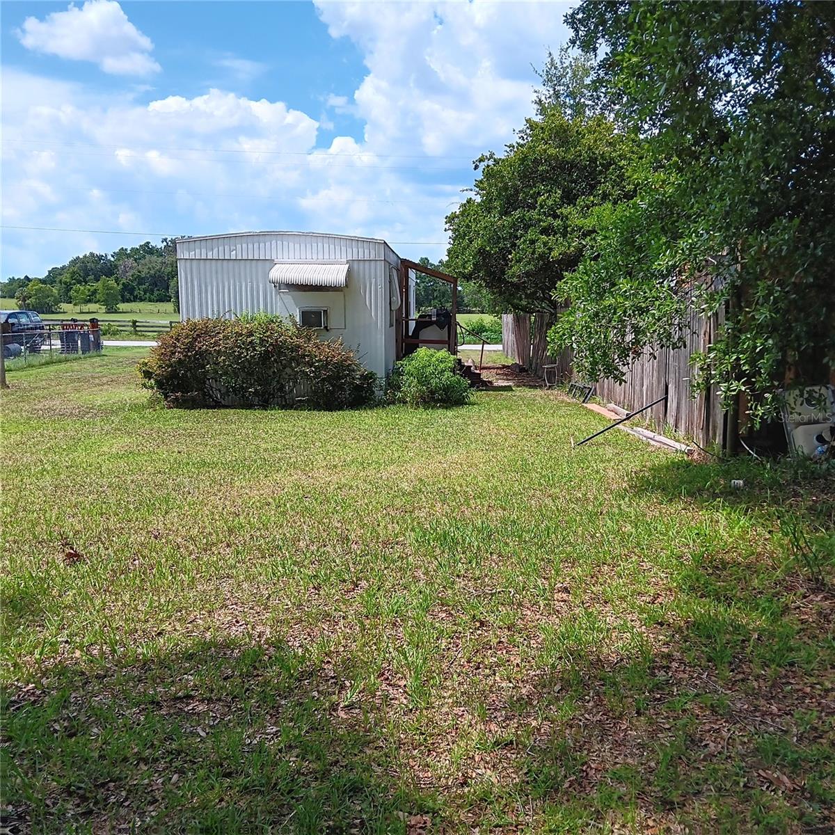 Listing photo id 3 for 4322 Van Ness Road