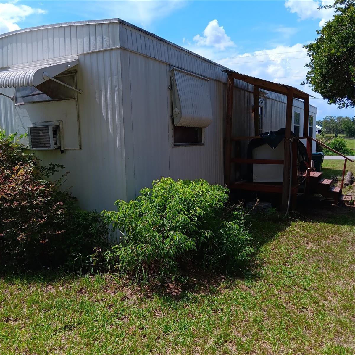 Listing photo id 6 for 4322 Van Ness Road