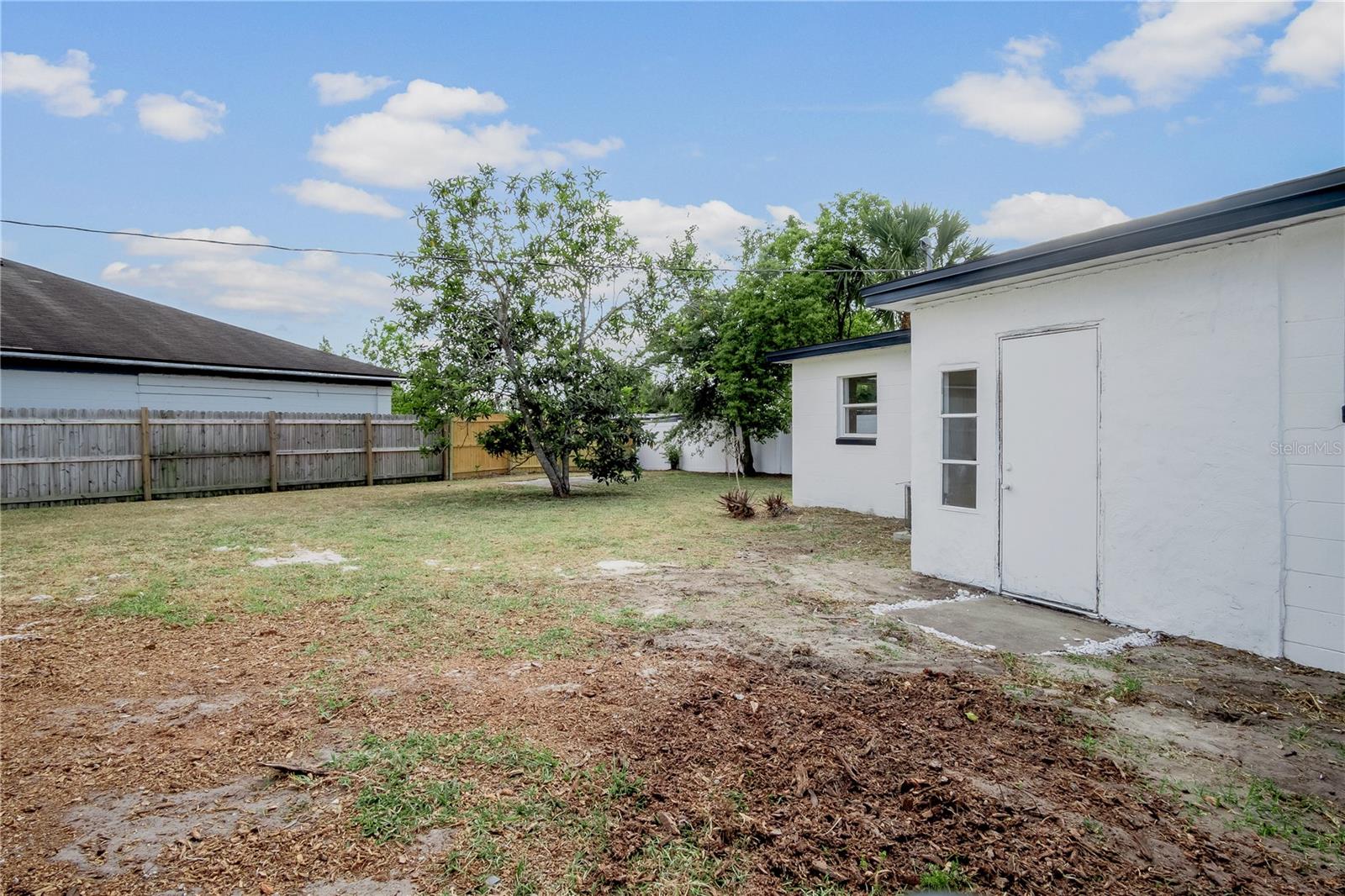 Image 18 of 18 For 4420 Lake Lawne Avenue