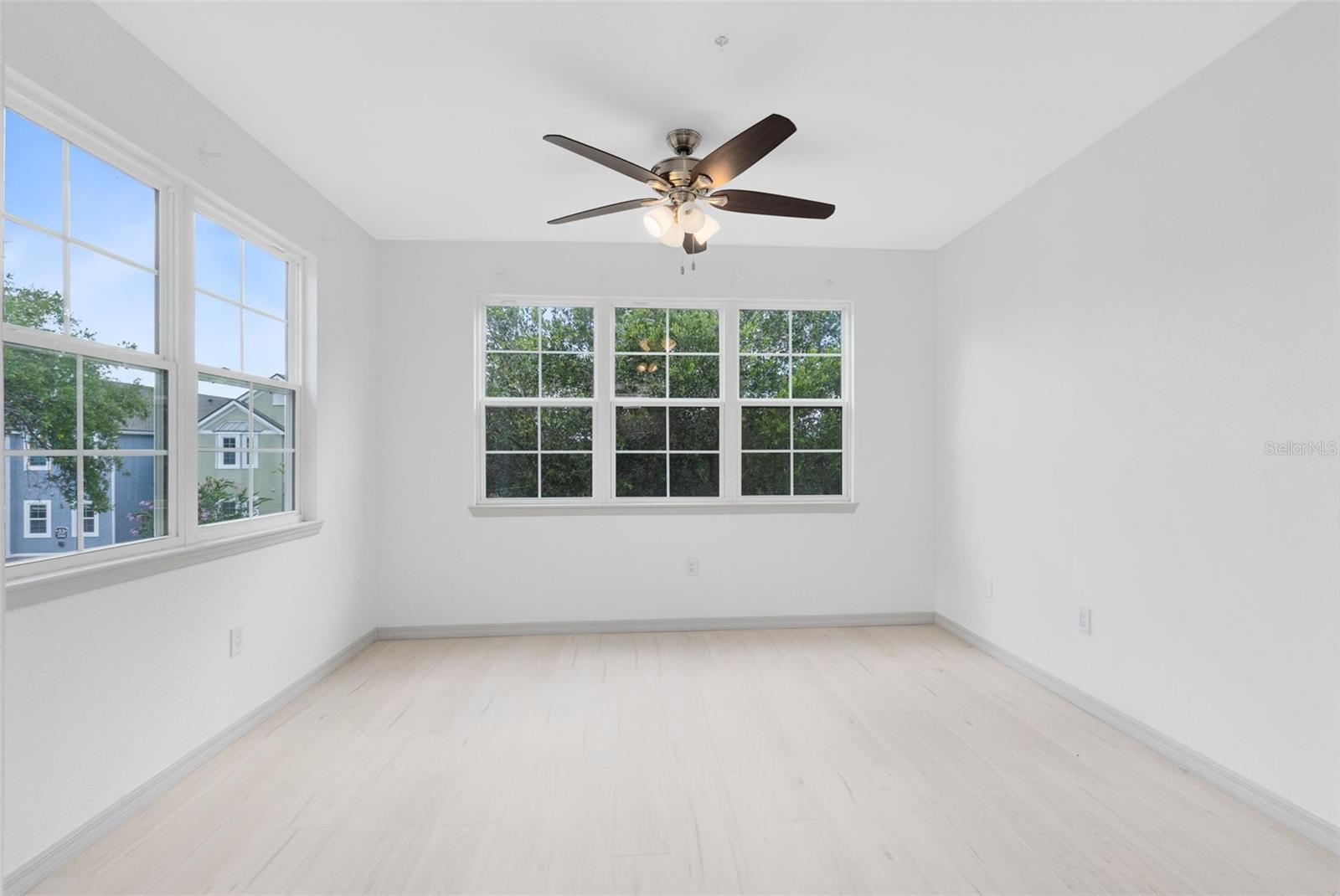 Image 13 of 32 For 3280 Soho Street 306