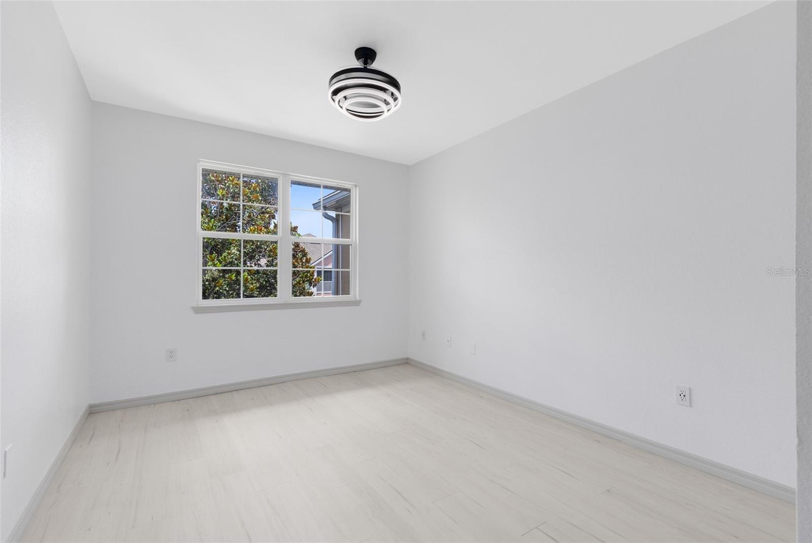 Image 18 of 32 For 3280 Soho Street 306
