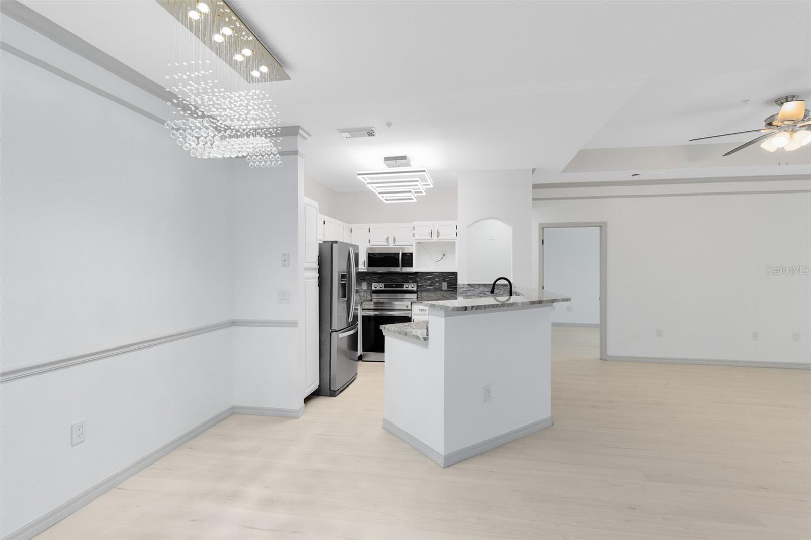 Image 9 of 32 For 3280 Soho Street 306