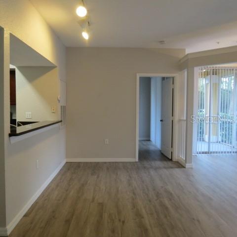 Image 10 of 28 For 5118 City Street 514
