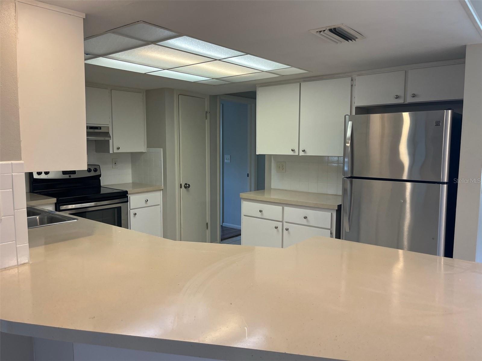Image 4 of 18 For 7240 Rosarian Drive