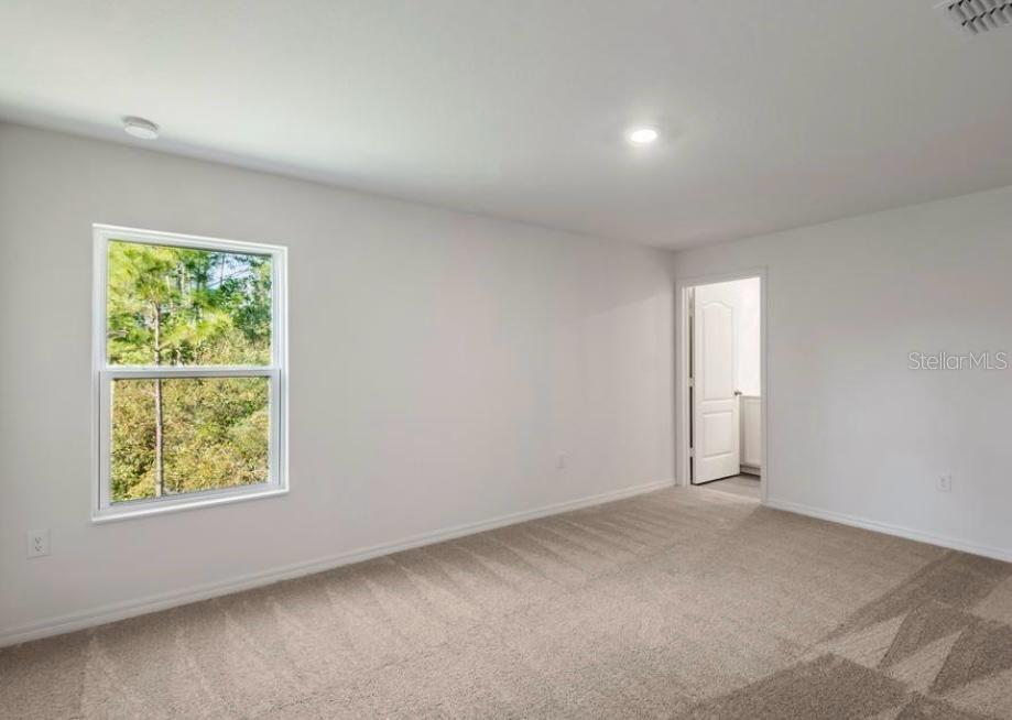 Image 6 of 13 For 667 Bay Leaf Drive