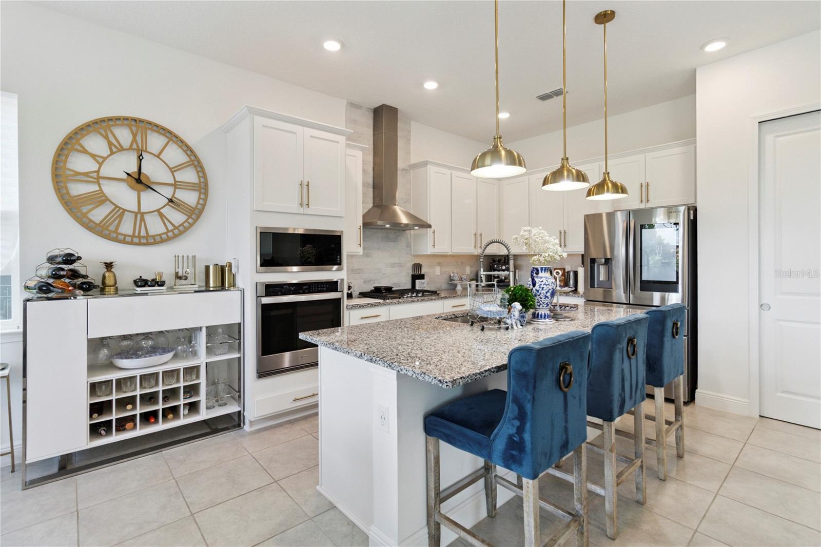 Image 12 of 64 For 15742 Vetta Drive