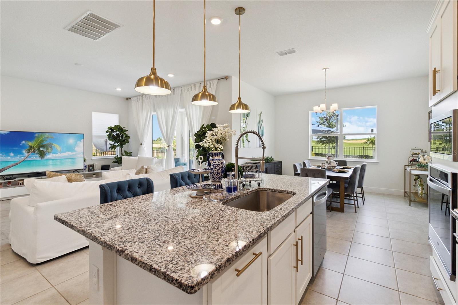 Image 15 of 64 For 15742 Vetta Drive