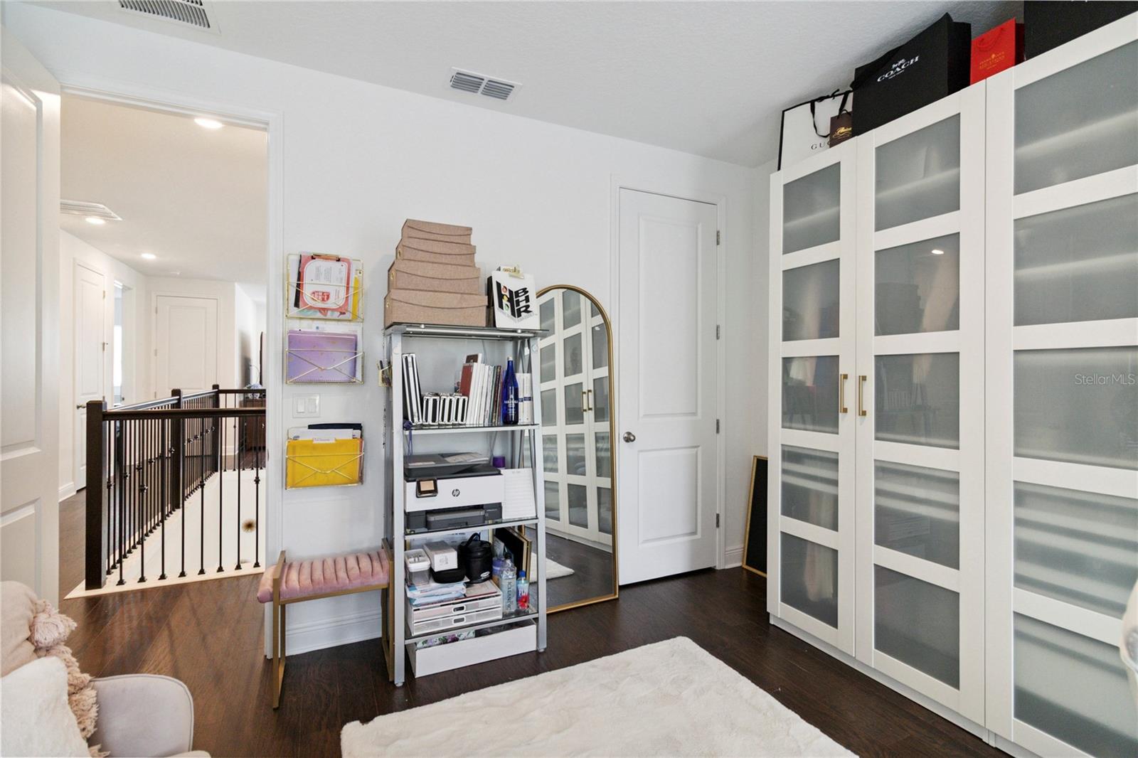 Image 37 of 64 For 15742 Vetta Drive