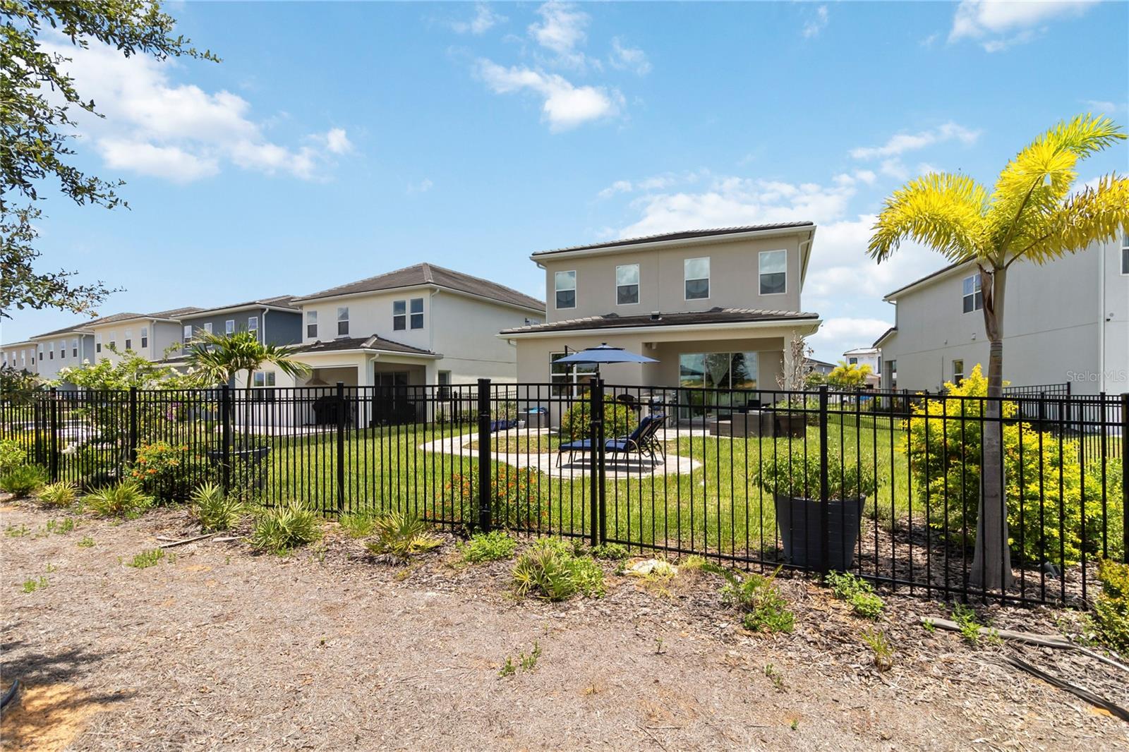 Image 47 of 64 For 15742 Vetta Drive