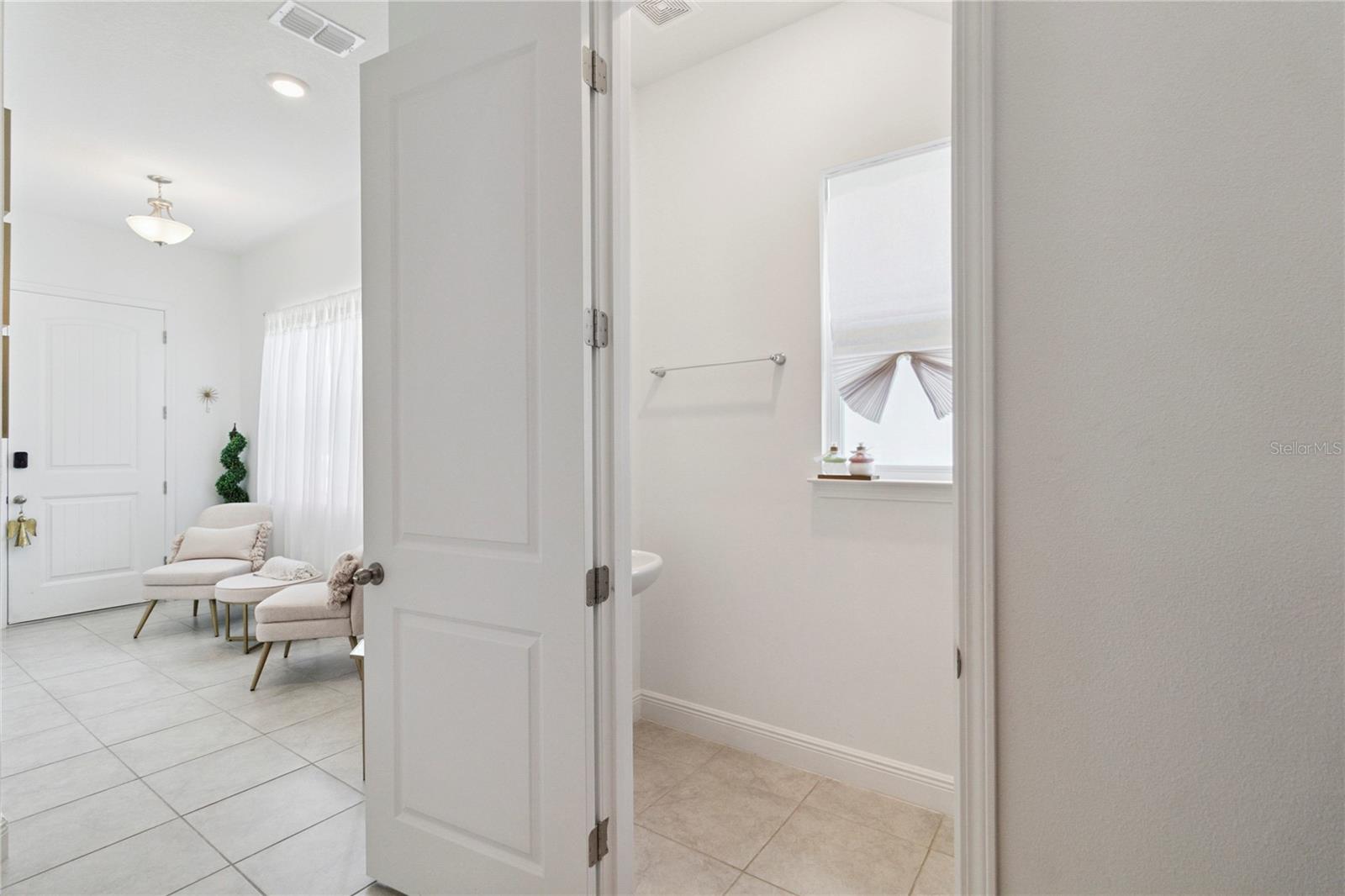 Image 5 of 64 For 15742 Vetta Drive